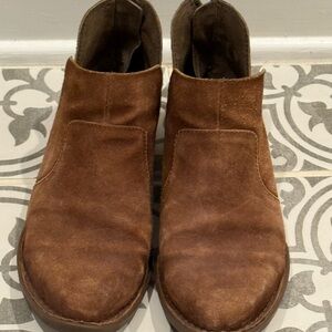 Born Women's Brown Suede Ankle Booties